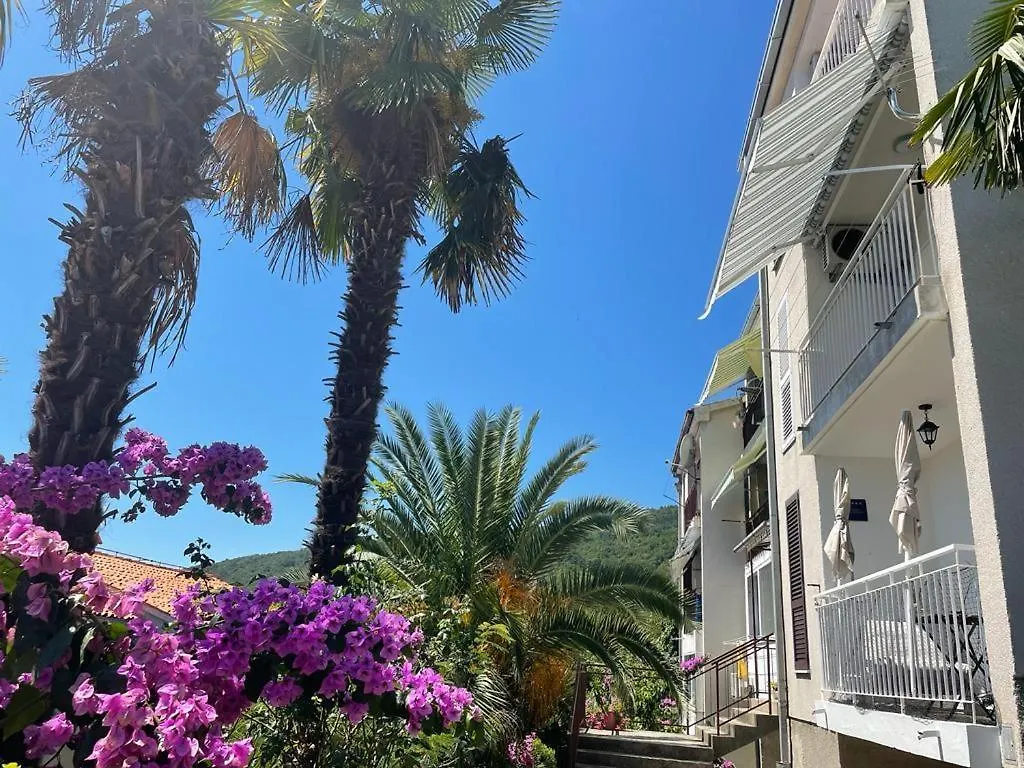 Apartment Mypalmassuite With Free Parking In Opatija